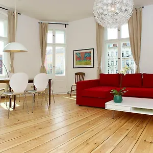 https://apartment-prenzlauer-allee.find-berlin-hotels.com